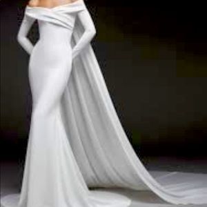 NWT Ella Rosa Wedding dress